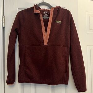 LLBean women’s sweater fleece pullover with good size XS.
